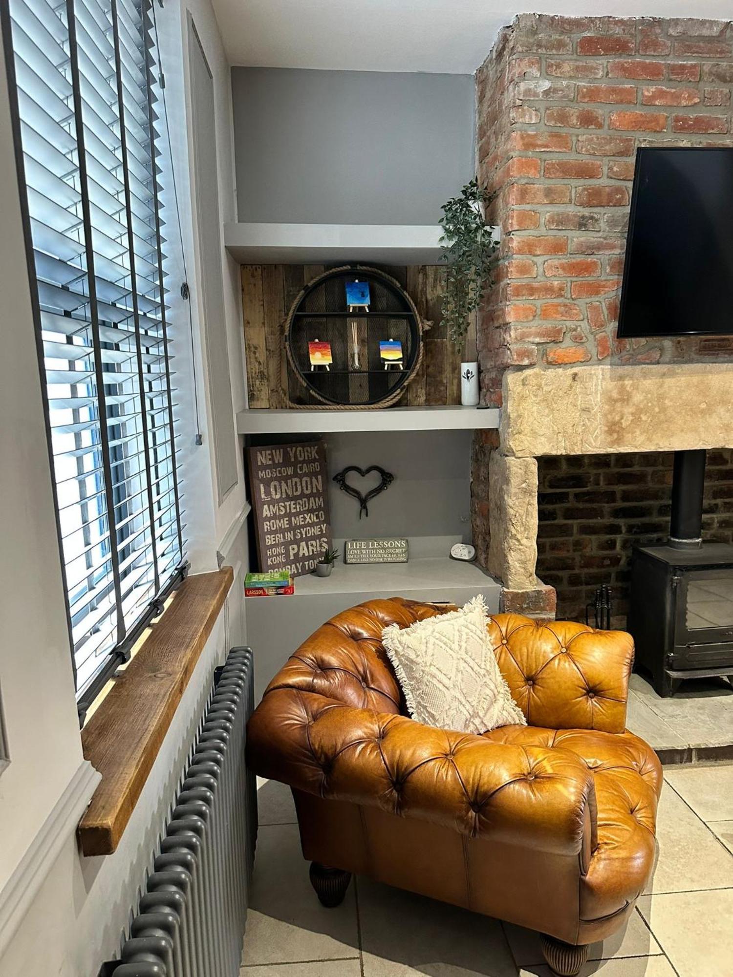 Town Center Cottage With Hot Tub Morpeth Exterior foto
